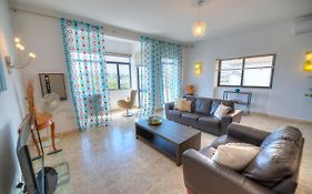 Enormous 3Bedrooms Seafront With Balcony Pdeh1-1