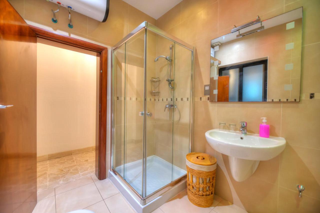 Enormous 3Bedrooms Seafront With Balcony Pdeh1-1 Sliema Esterno foto