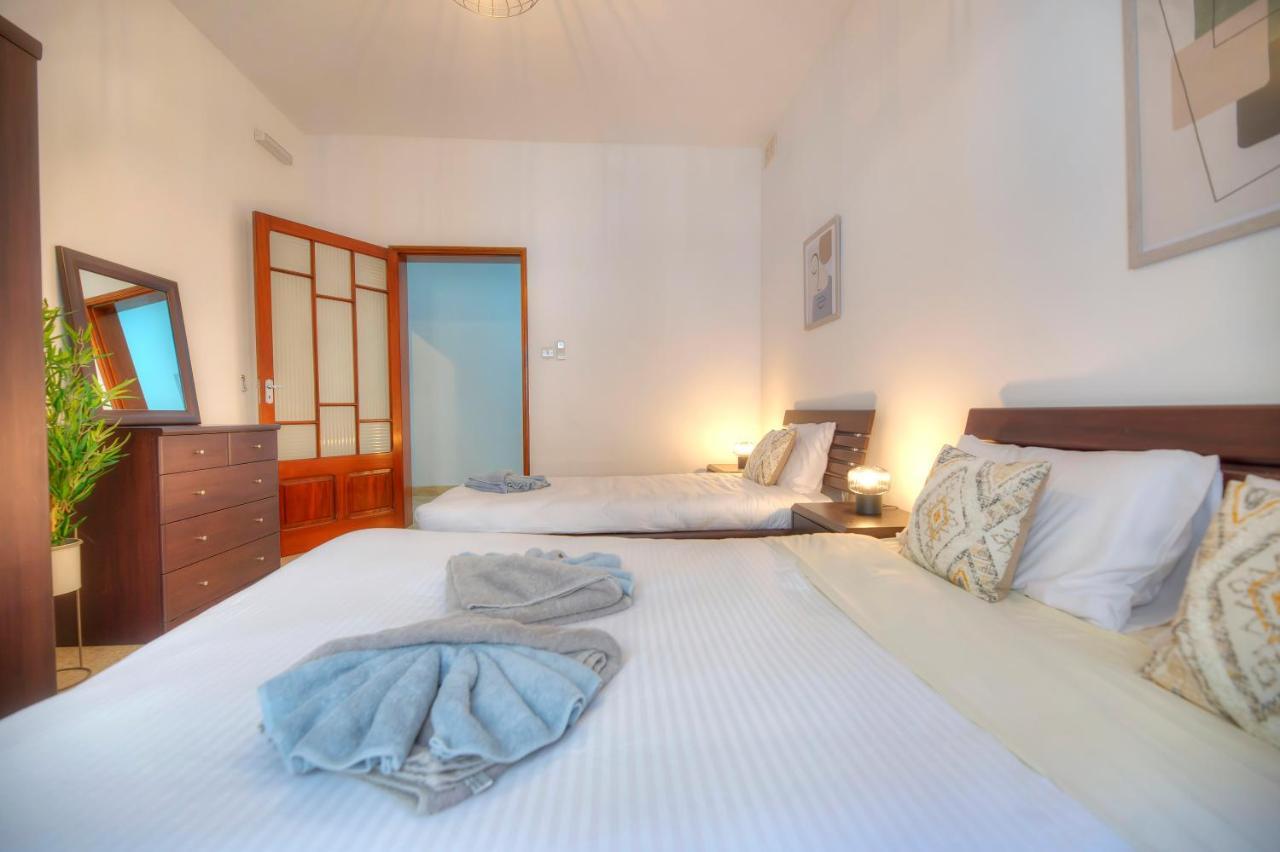 Enormous 3Bedrooms Seafront With Balcony Pdeh1-1 Sliema Esterno foto